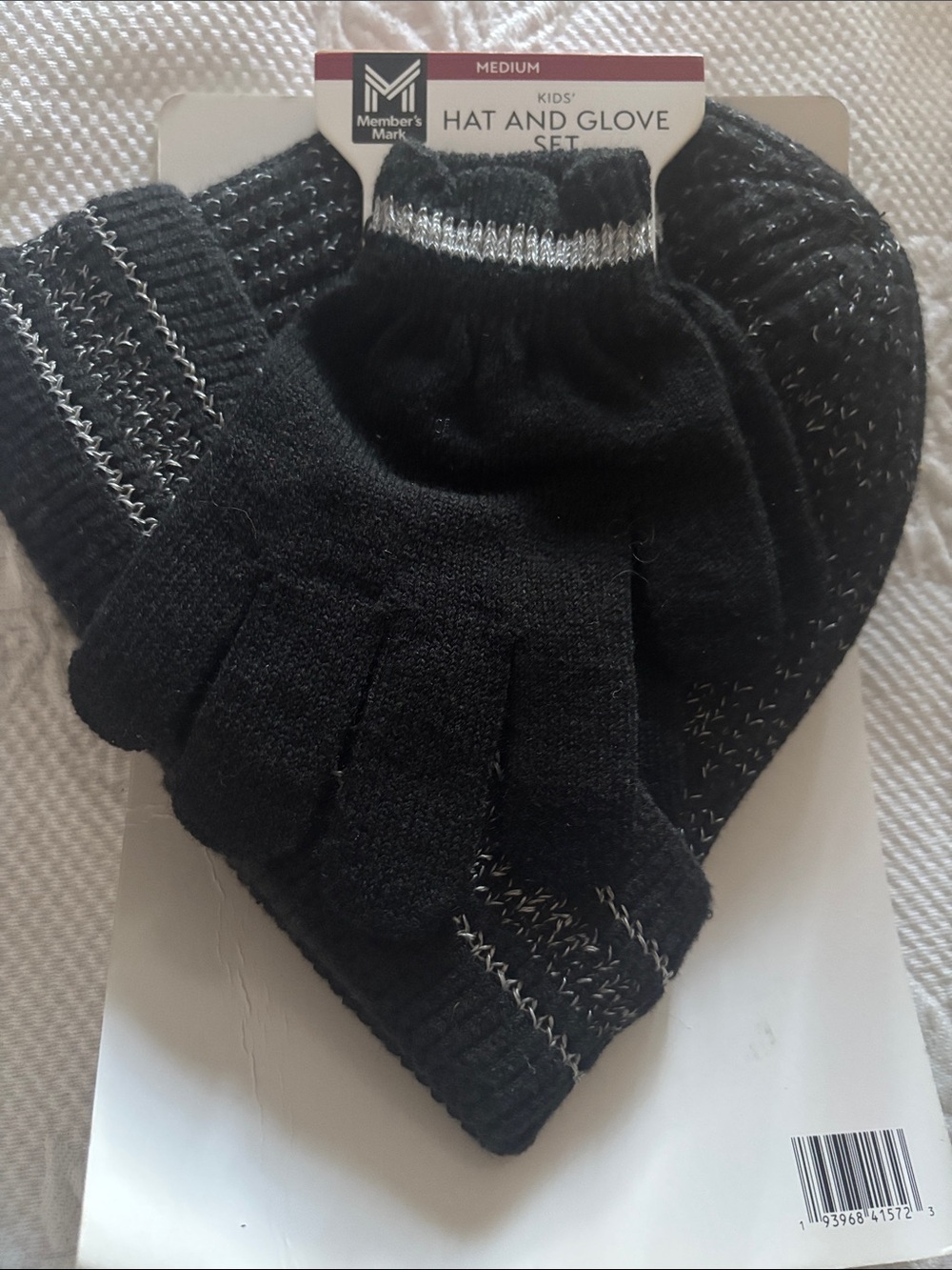 Member's Mark Black Kids' Hat and Glove Set